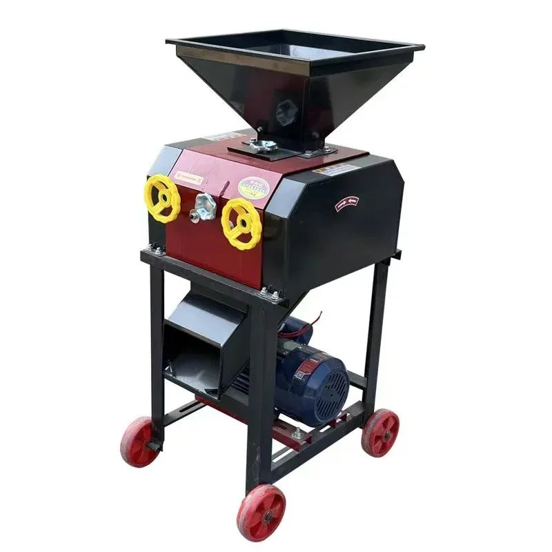 

New Type Of Thickened Corn And Peanut , Grain Crusher, Suitable For Animal Feed.