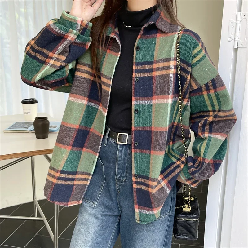 Flannel Plaid Shirt Women Long Sleeve Collared Button Down Oversized Check Blouse Shacket Female Street Style Casual Outfit