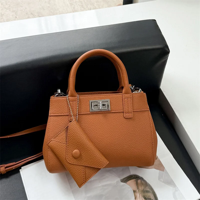 

Small Genuine Leather Handbag Woman 2025 New Fashionable Ladies Tote Bag Real Cowhide Shoulder or Crossbody Bag