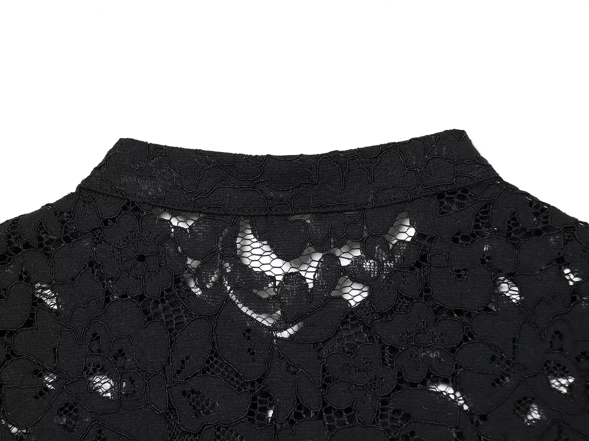 KONDALA Festliches, sexy schickes Damen-Tanktop mit Spitze, Knöpfen, Cut-Outs und Umlegekragen, ärmelloses Oberteil, modisch, Frühjahr/Sommer 2026 – Detail 9