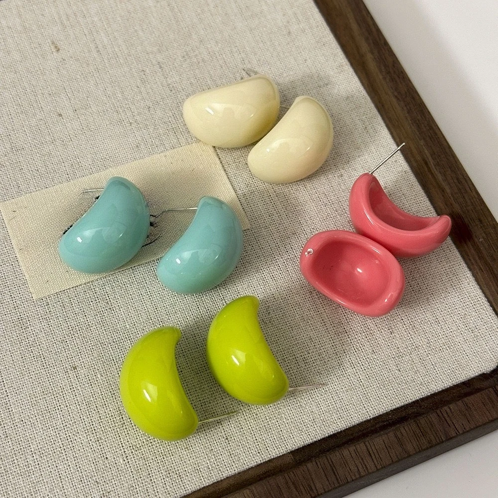 Korean Retro C-Shaped Candy Color Arc Acrylic Stud Earrings For Women Sweet Teenage Girl Casual Party Travel Jewelry Accessory