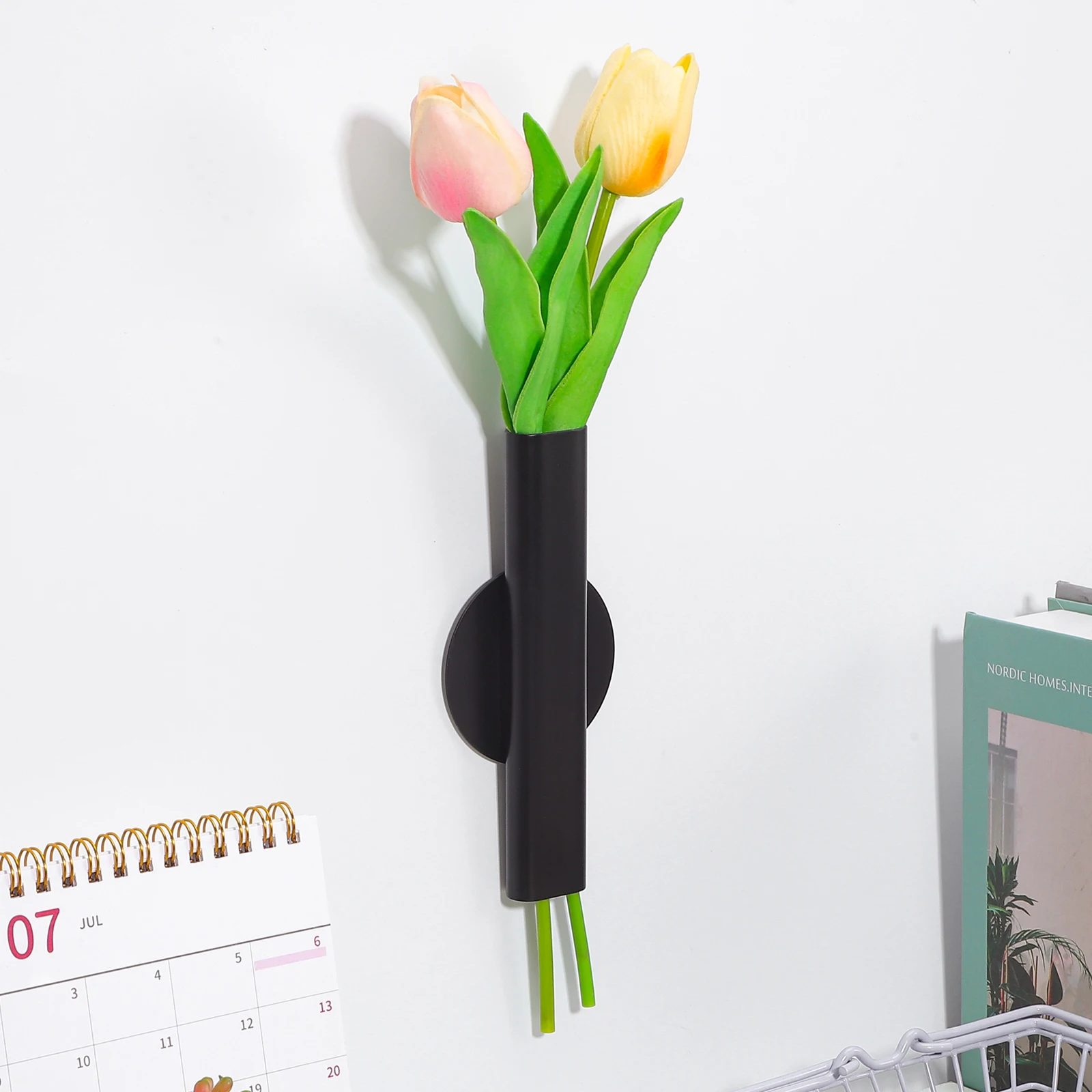

Amosfun Wall Mount Vase Hanging Planter Holder Small Metal Flower Bud Decor Black Boho Stand