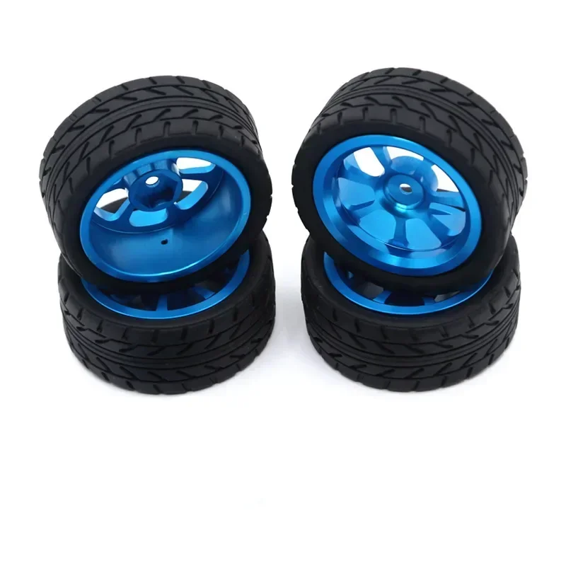 Voor Wltoys 144001 144002 124016 124017 124019 124018   RC auto-onderdelen 65 mm metalen velg + rubberen band met hoge grip