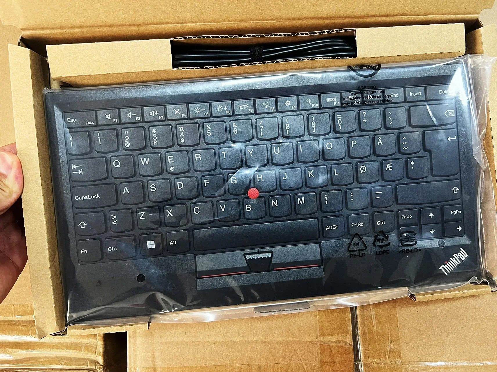 

Lenovo Thinkpad 0B47190 ku1255 USB Small Red Dot Wired Keyboard Norway