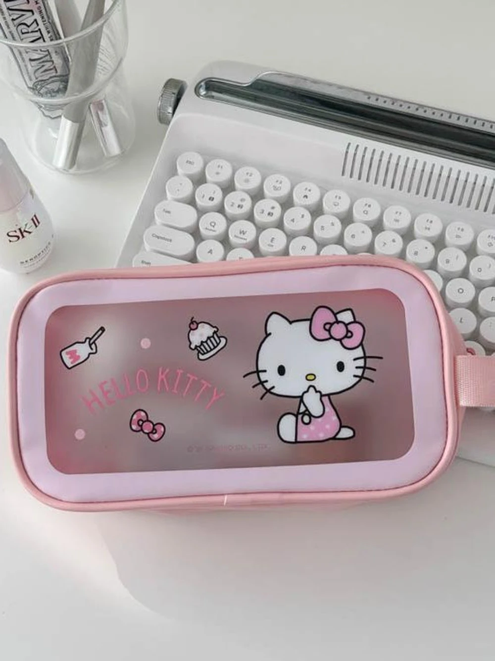 MINISO Sanrio Waterproof Cute  Packaging Toiletry Bag Handle Cartoon My Melody Cinnamoroll Kuromi Hello Kitty Pochacoo Travel