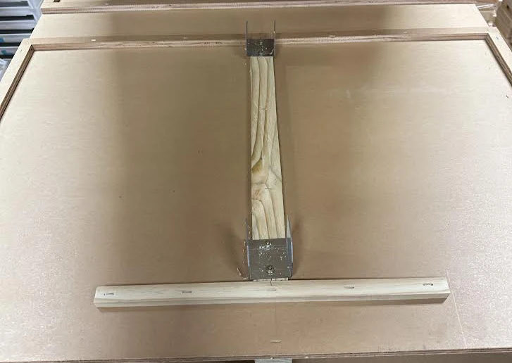 U Style Beehive Pallet Clips Beekeeping Tools Galvanized Steel Securing Hives to Pallets