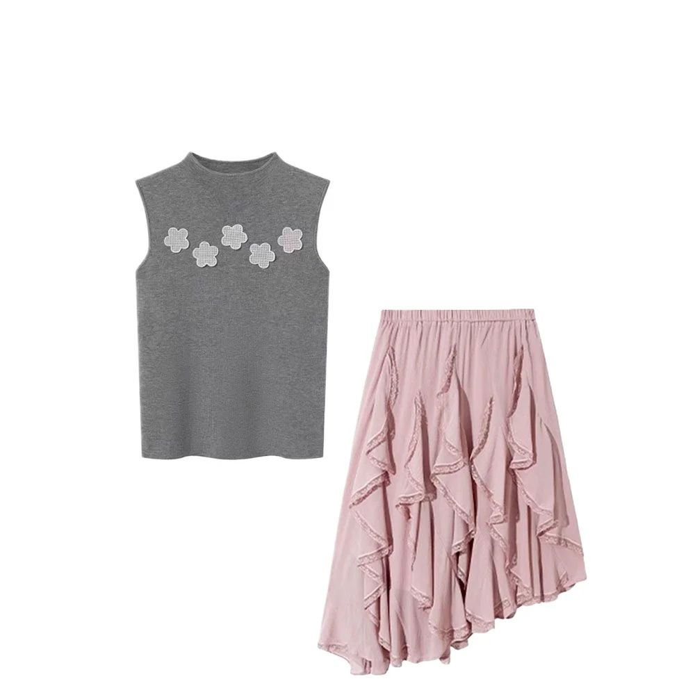 

Комплект во французском стиле 2025 г., сладкий серый вязаный жилет, топ + розовая юбка нестандартной формы в форме лотоса, женский летний комплект из двух предметов