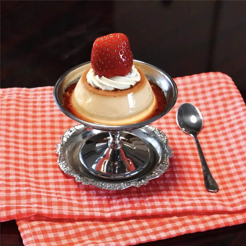 New Simple Retro Palace Style Dessert Plate with High Aesthetic Value Carved Metal Tray Cake Plates Coaster Afternoon Tea Plates
