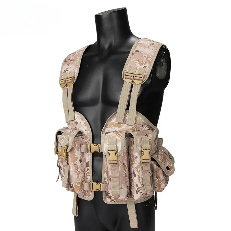 

Summer outdoor Light tactical hunting vest CS Combat bullet bag equipment Training vest Multi-purpose men's vest