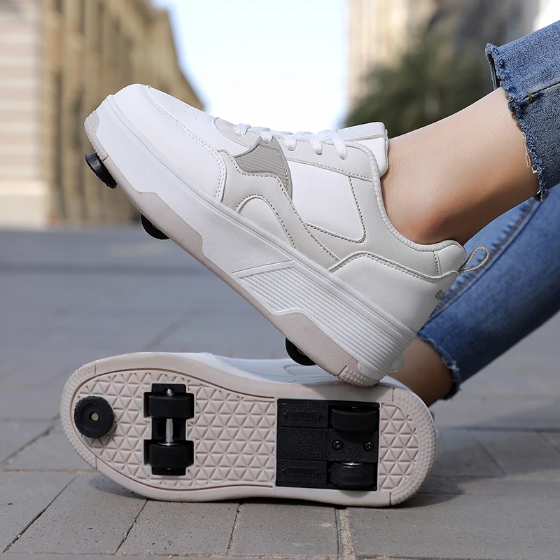 

New children's walking shoes automatic shrink invisible four-wheel sports roller skates with brakes for boys and girls