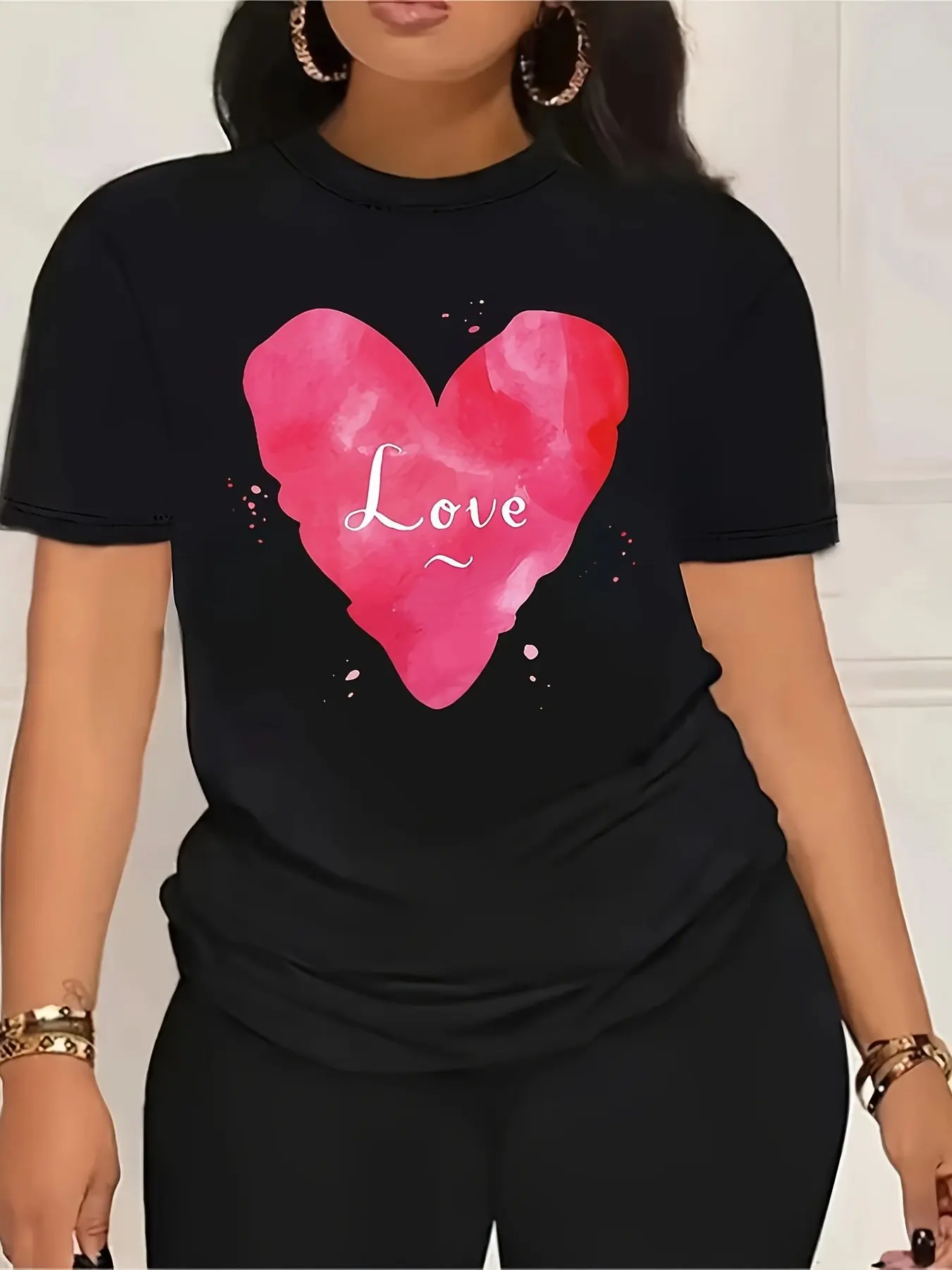 

Women'S Soft Crew Neck T-shirt Black with Pink Watercolor Heart Everyday Casual Valentine'S Sleeved Harajuku Streetwear Tops