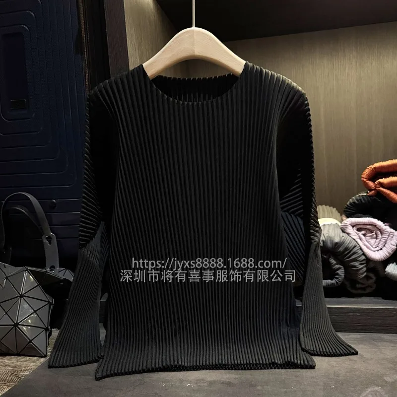 Koszulka Miyake z plisowanym patchworkiem 2025 Damska bluzka plisowana Jesień Nowość Styl dojazdowy Minimalistyczna Jednolita Bluzka z długim rękawem i plisami