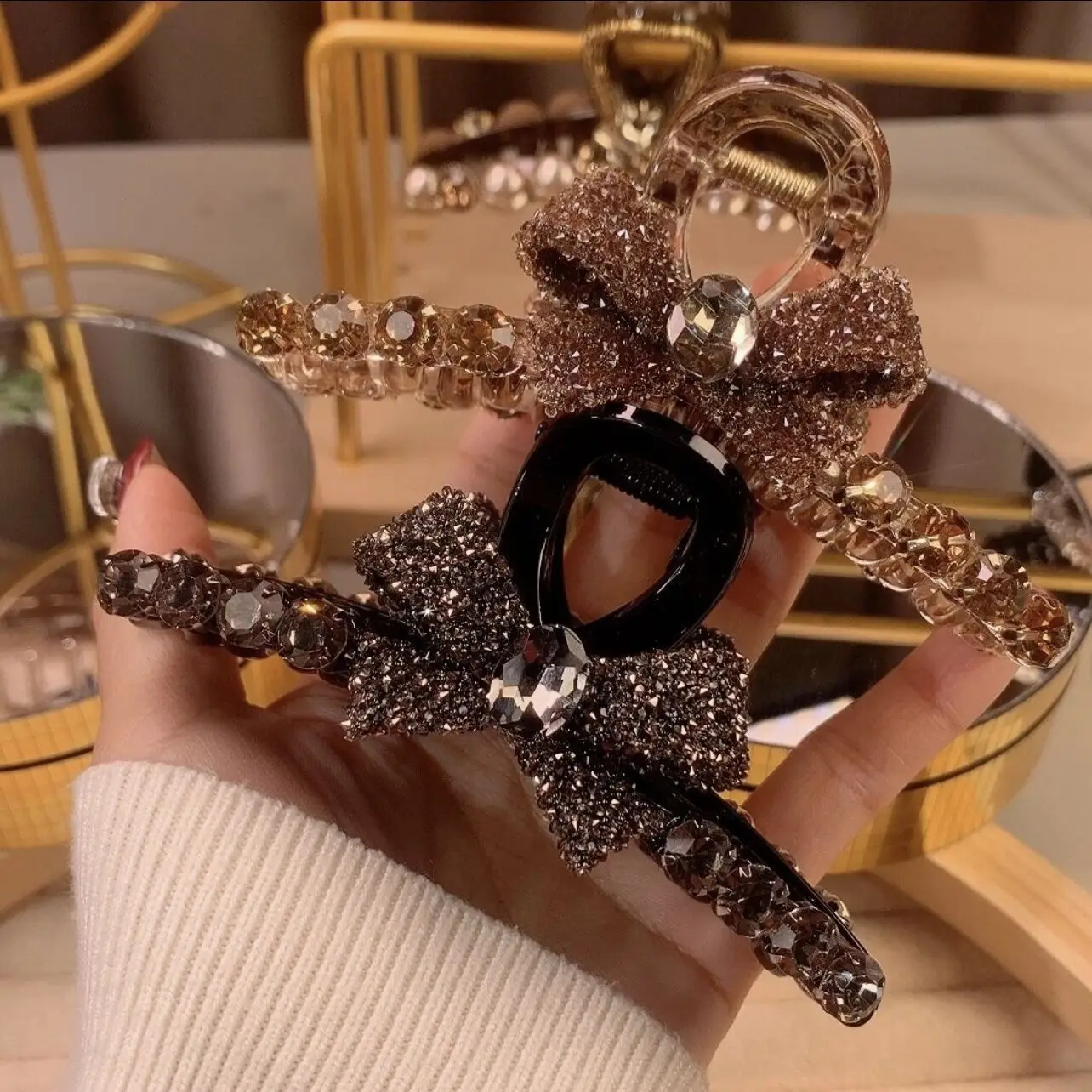 

Bow Shaped Rhinestone Large High-end Dished Hair New Style for Girls with A Four Season Temperament Clip Headband Hair Clip