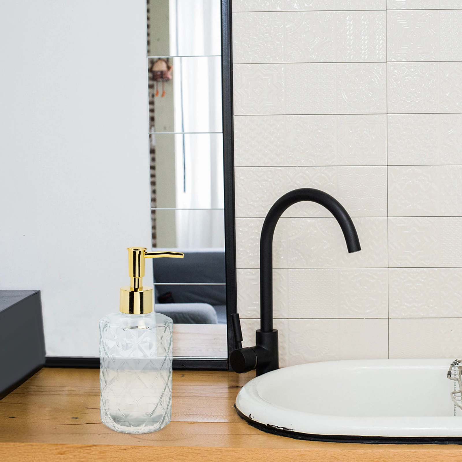

Shower Gel Bottle Travel Size H Soap Dispenser Lotion Pump Emulsion Container Tight Sealing No Leak Portable Perfect