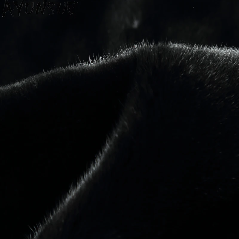 AYUNSUE معطف فرو المنك الطبيعي الكامل رجل الخريف الشتاء الفاخرة 2025 جودة عالية معاطف الفرو الحقيقي فرو المنك سترة البيسبول طوق