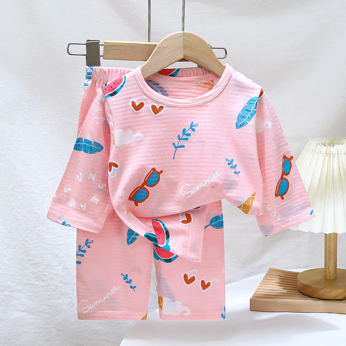 Sets for Children Loungewear Long Sleeve Pajamas for Children Cute Deisgn Lightweight and Comfortable Fabric Sleepwear Outfit