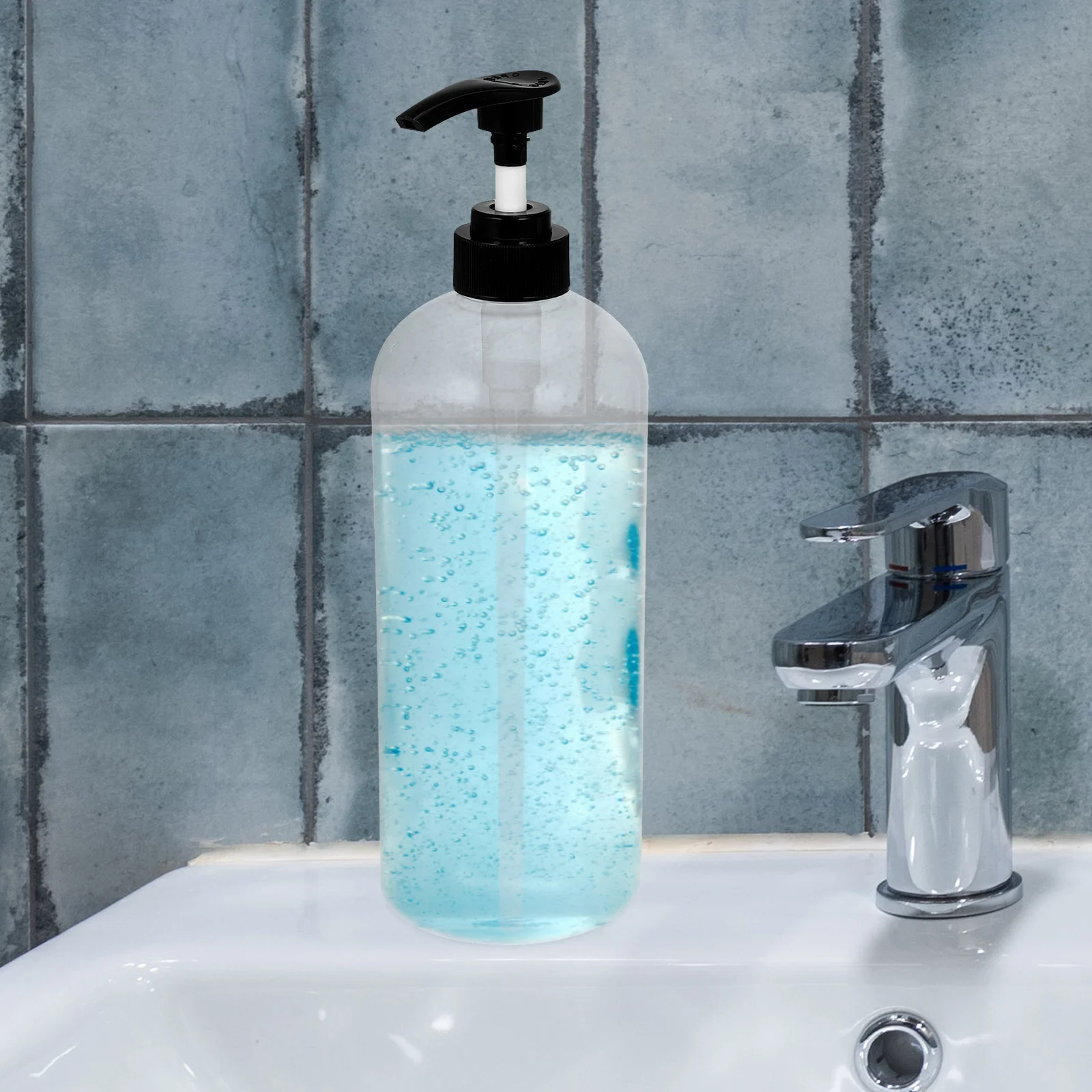 

2pcs 1000ml Lotion Pump Bottles Clear Plastic Dispenser Shampoo Body Wash Refillable Soap Dispenser Portable Travel PET Material