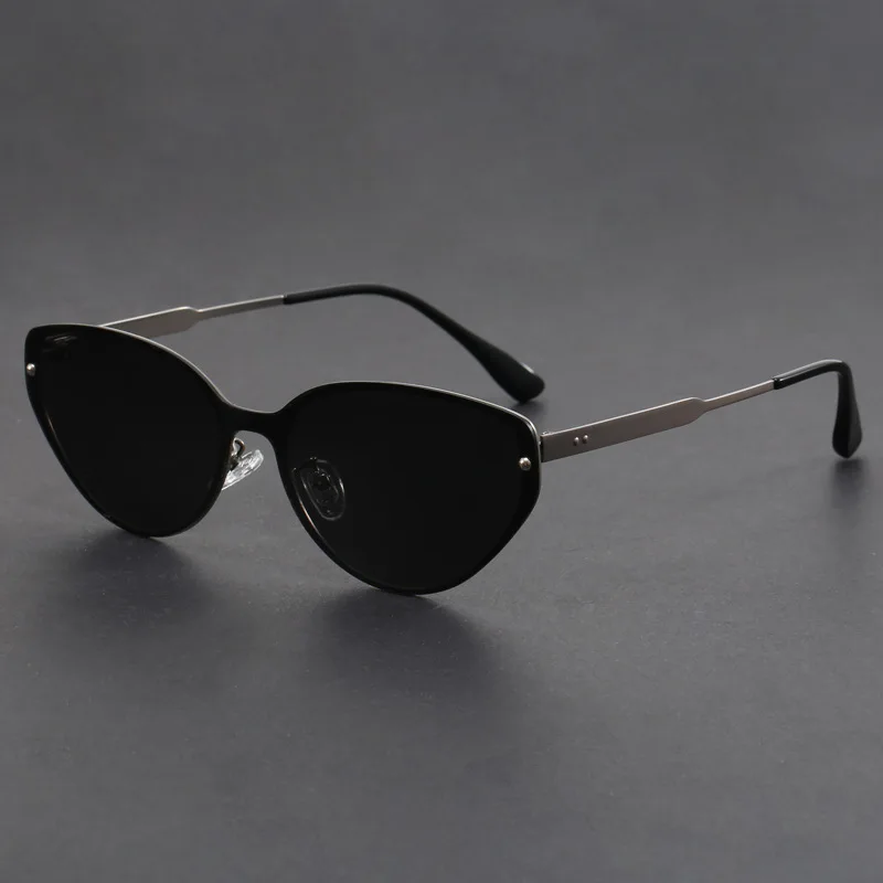 New Men's Advanced Ultra Light Coarse Frame Fashion Square Sunglasses Women Men Trendy Anti Mist Outdoor Driving Shades UV400