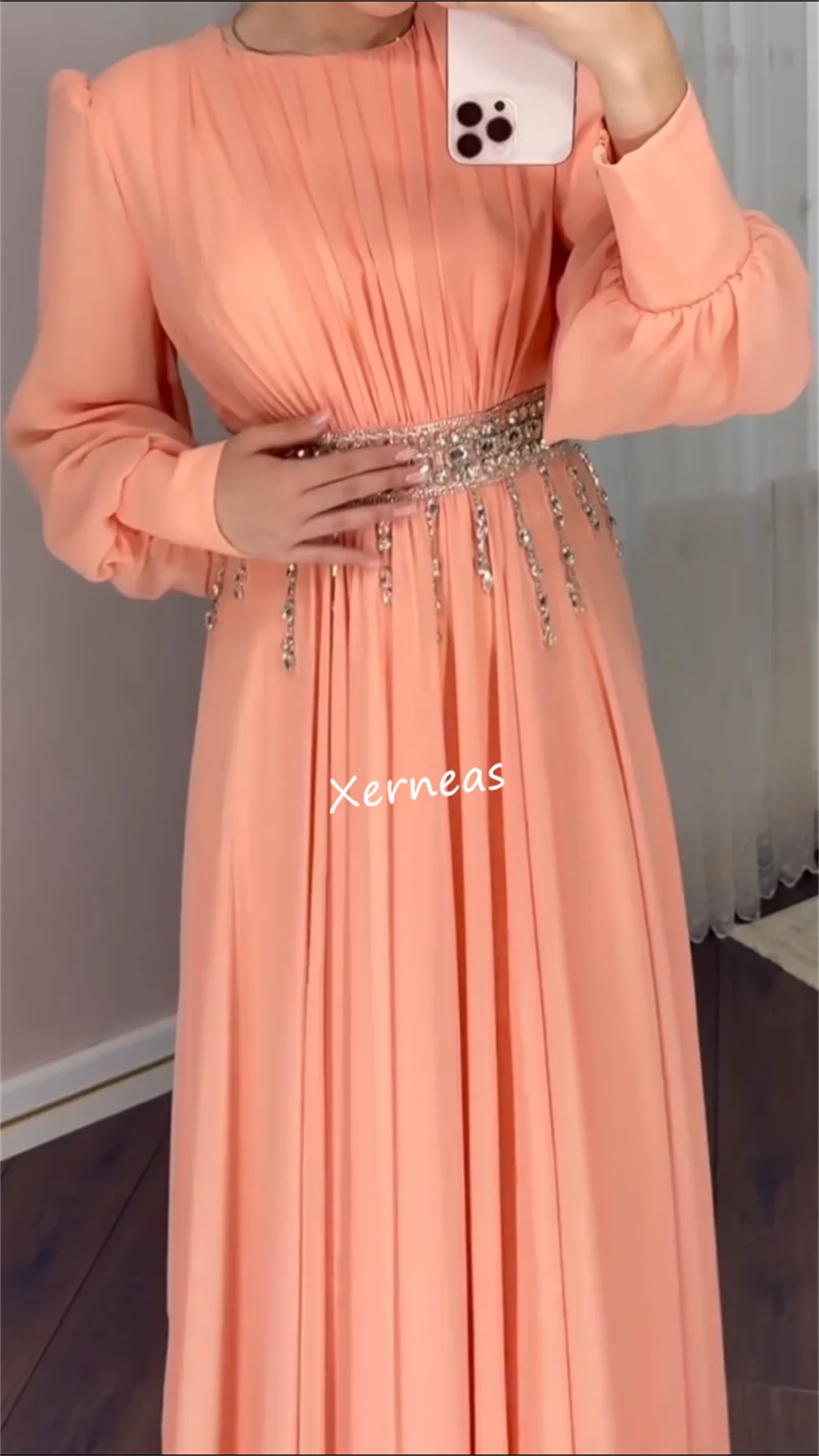 Maßgeschneiderte Jersey-Falten-Strass-O-Ausschnitt-lange Kleider, maßgeschneiderte Anlässe, Abend, elegante Party, Hochzeit, einfache Größen erhältlich
