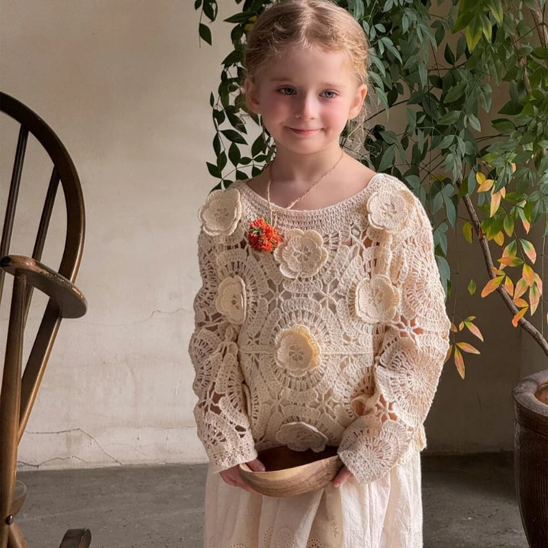 

2025 Autumn New Girls' Knitted Hollow Round Neck Flower Niche Versatile Top