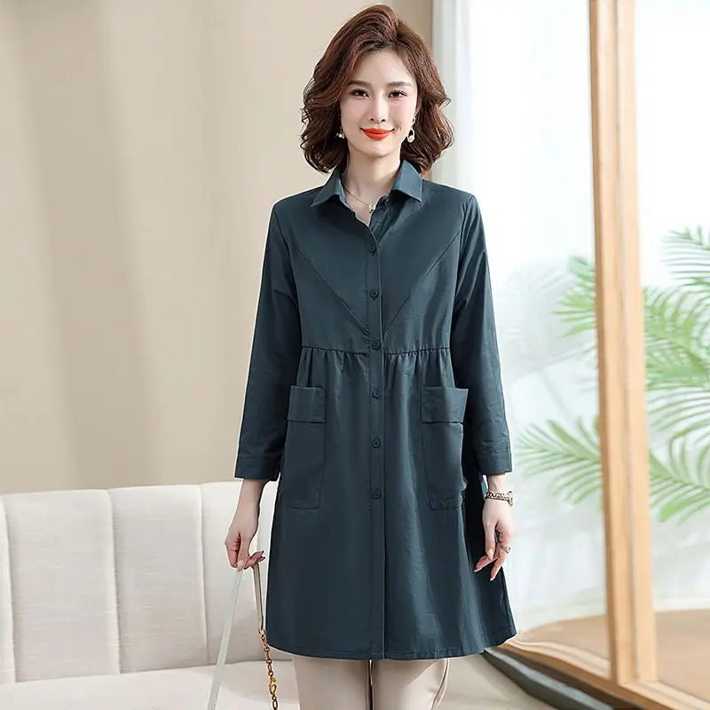 Moda risvolto tasche impiombate pieghe trench abbigliamento donna 2025 autunno nuovo pendolare allentato top cappotti tutto-fiammifero