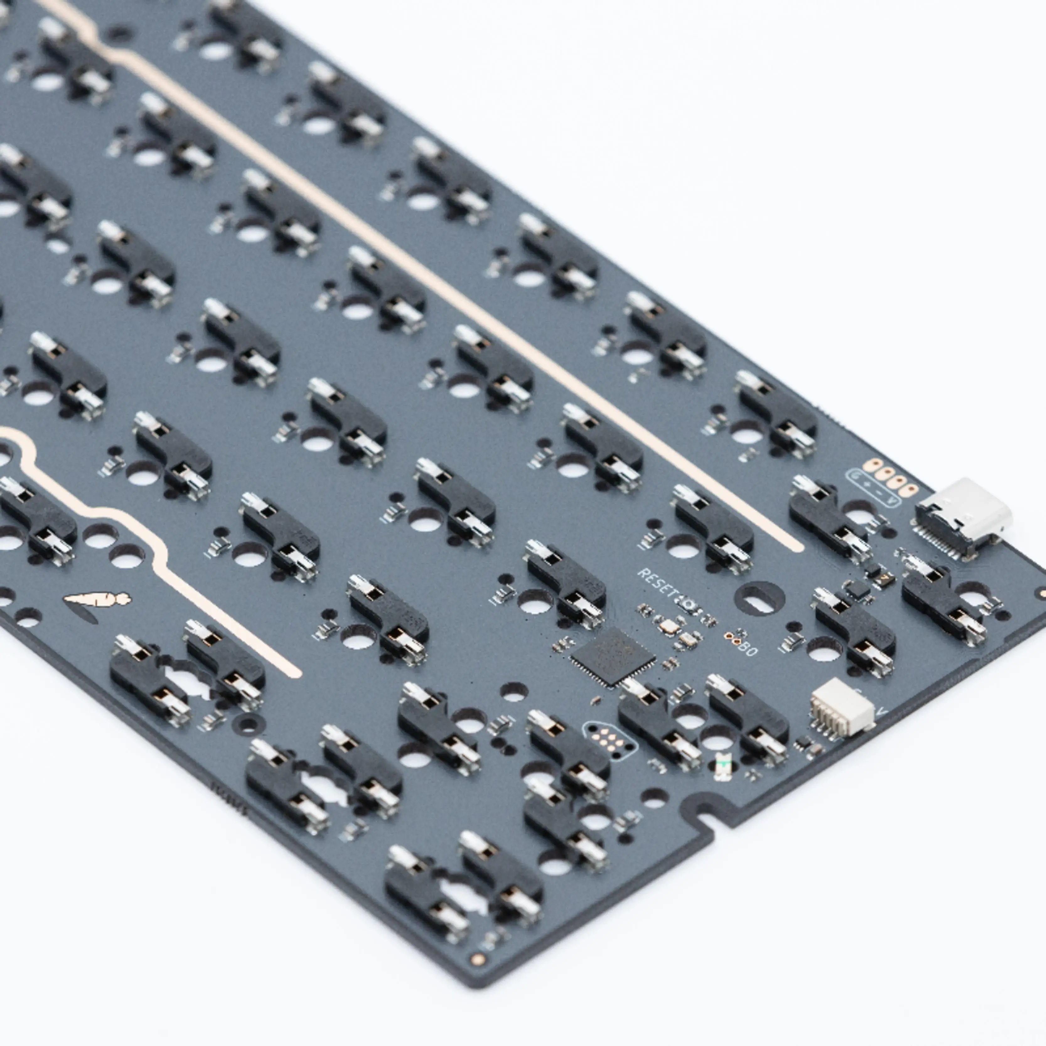 

F60 F60m F60w PCB Board for Mechanical Keyboard MX Switch/magnetic Axis Hot Swap Tri-mode Split Space No Slotting Accessories