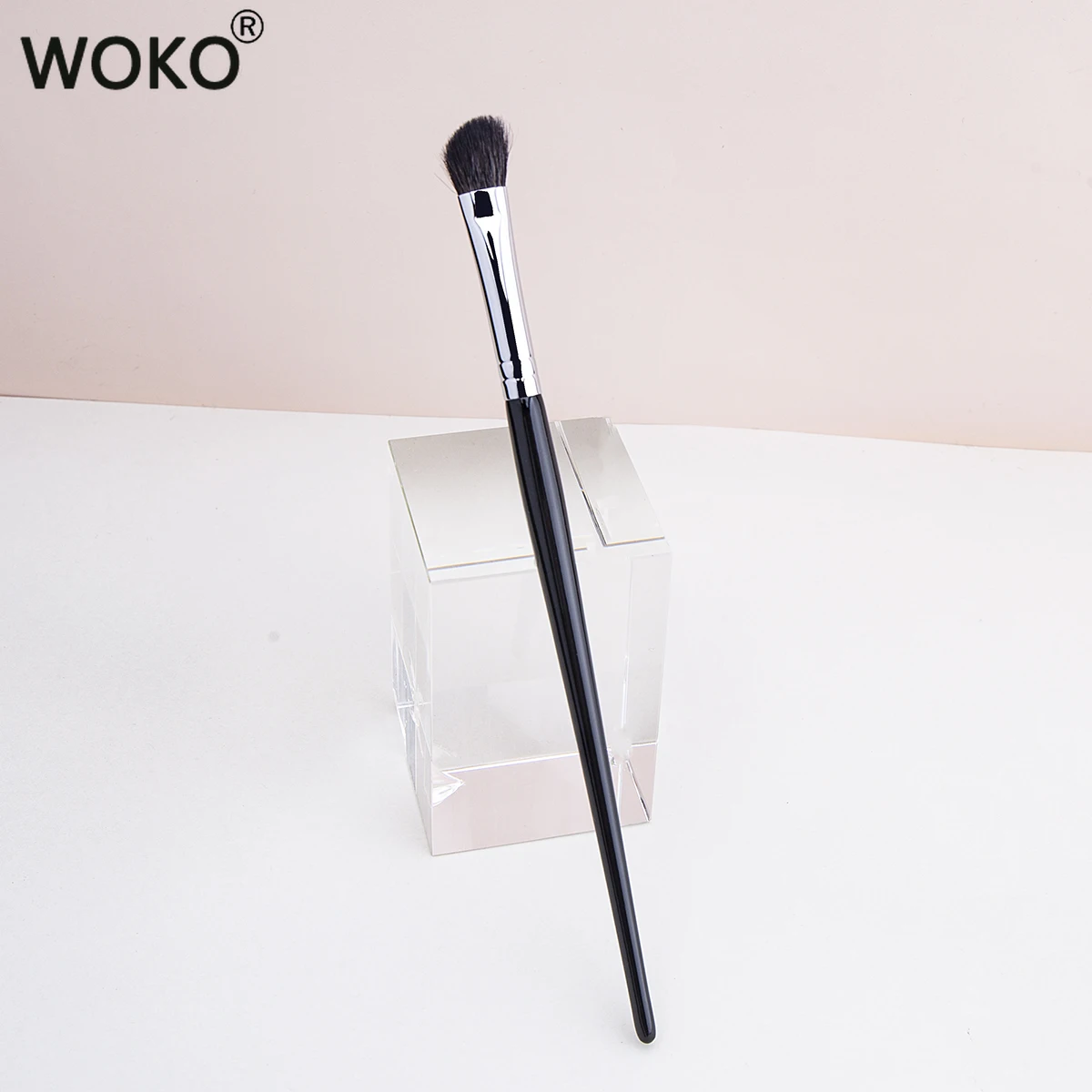 Angled Eyeshadow Brush Natural Professional Eye Shadow Smudge Makeup Brushes Goat Hair Eyeshadow Brush Copper Tube Solid Wood