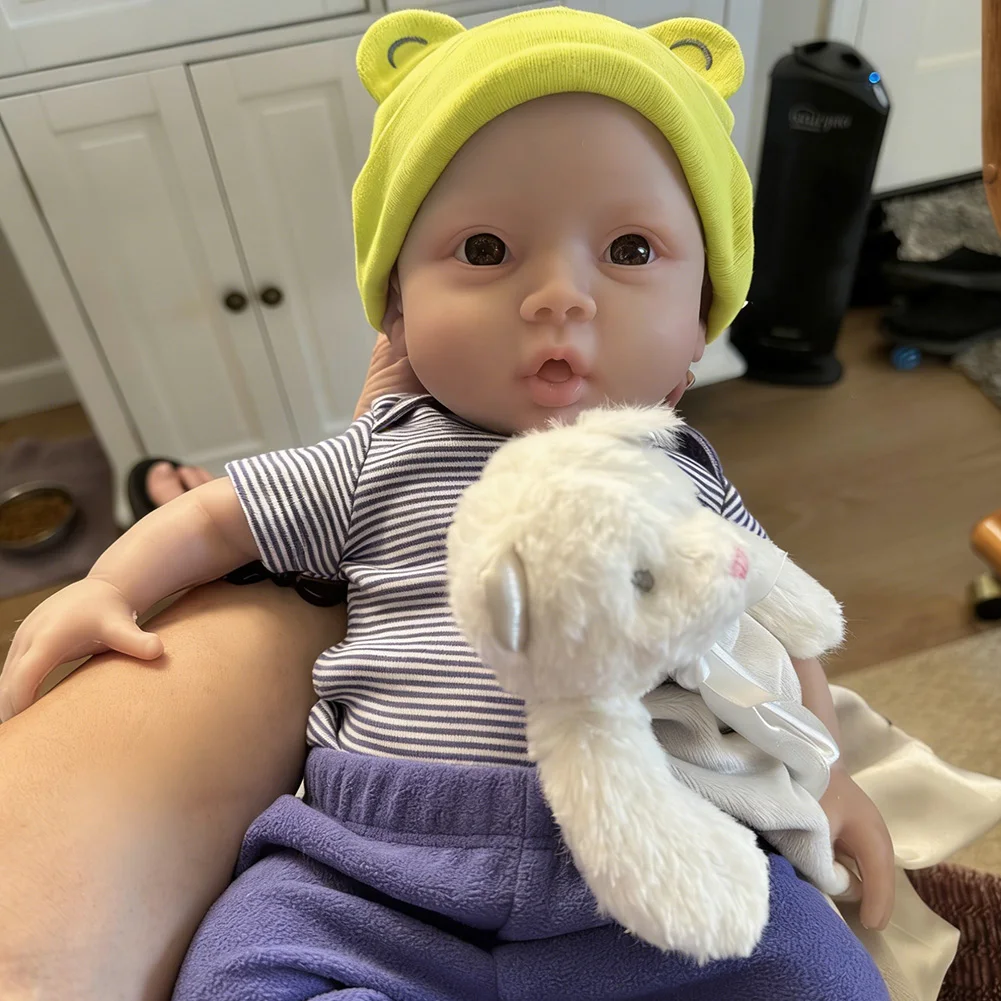 47cm Lifelike Full Silicone Reborn Baby Doll 3.2KG Soft Body Newborn Gift for Girls Collectible