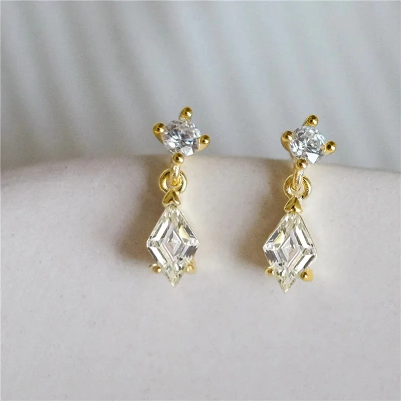 

2025 shaped round exquisite zircon geometric design earrings for women