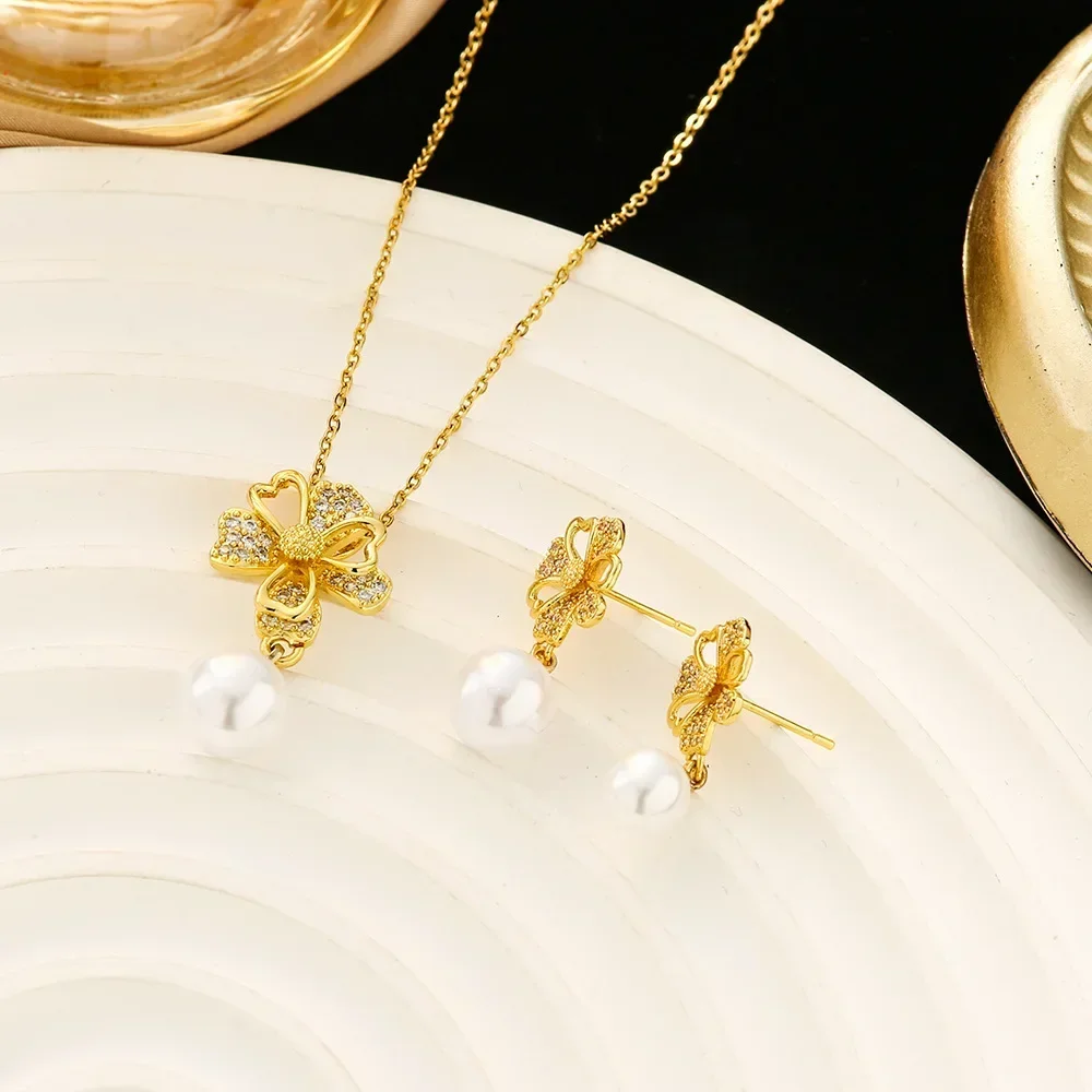 مجموعة أقراط قلادة من اللؤلؤ الفاخر على شكل زهرة عصرية وخفيفة، سلسلة أنيقة على شكل عظمة الترقوة للنساء