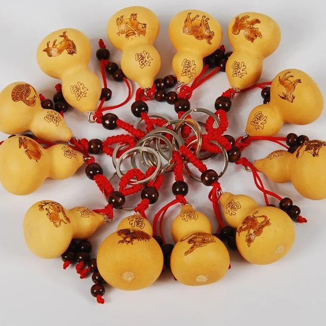 Natural Mini Gourd Keychain 12 Chinese Zodiac Hand Twist Collectible Calabash Bag Pendant Hand Braided Lucky Amulet Gift for Bac