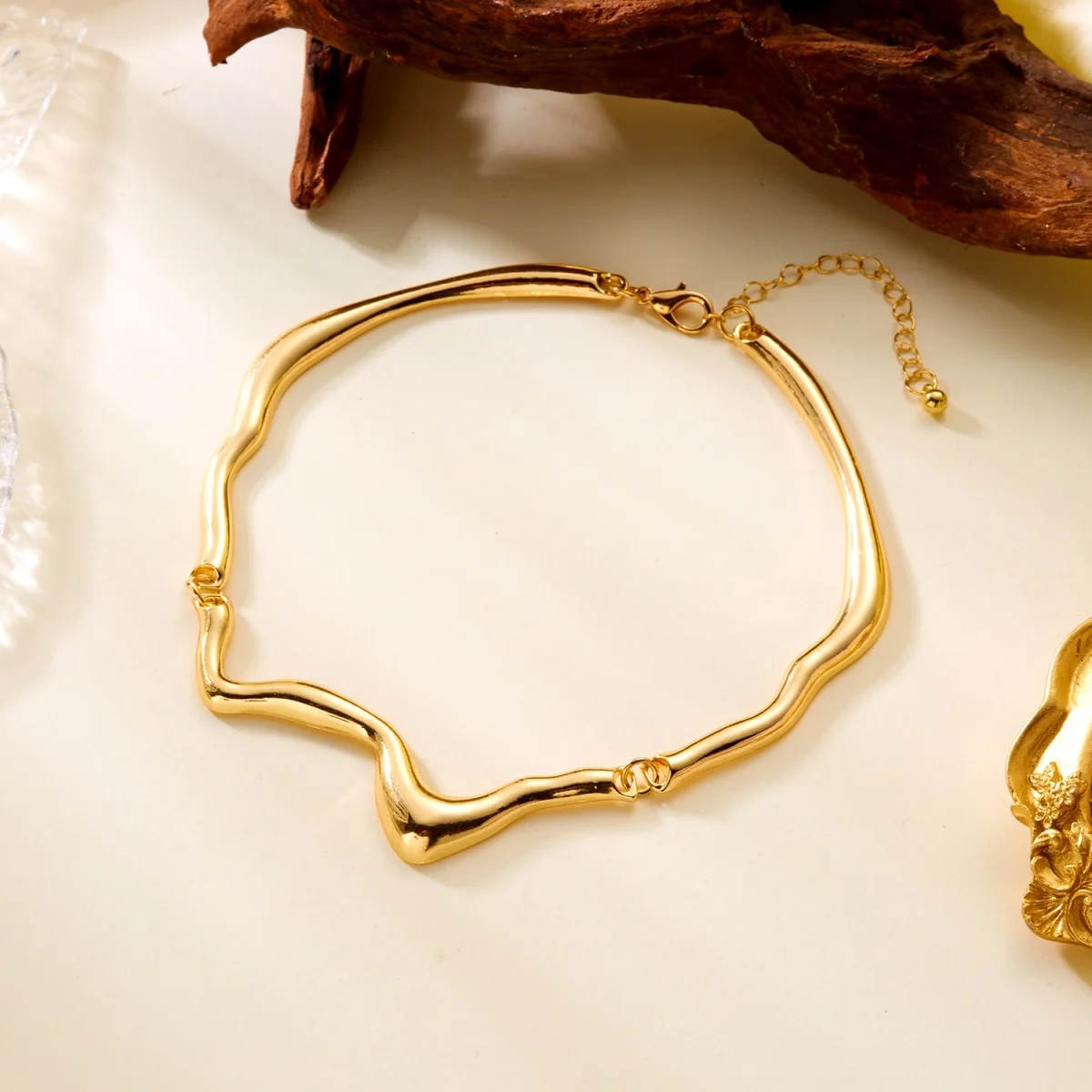 Kühle, schlichte, gewellte, texturierte Kreuzanhänger-Halskette mit doppelter Schicht für Damen und Herren, Retro-Hammerkreuz, ovale Kette, Choker-Schmuck – Detail 22
