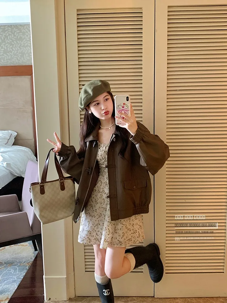 Jaqueta Feminina de Couro Vintage Miss Squirrel com Botões, Solta e Modeladora, para Início do Outono, Manga Longa