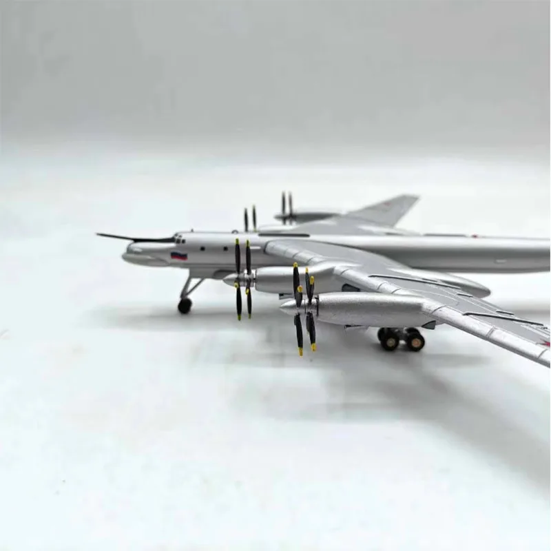 دييكاست الأصلي 1:200 الروسية TU-95 منفذها سبيكة نموذج طائرة جمع الديكور لعبة هدية Decration تذكارية