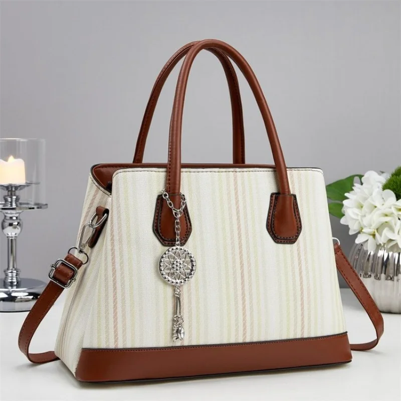

Luxury Brand Popular Women's Leather Handbag Classic Elegant Crossbody Bag For Ladies Messenger