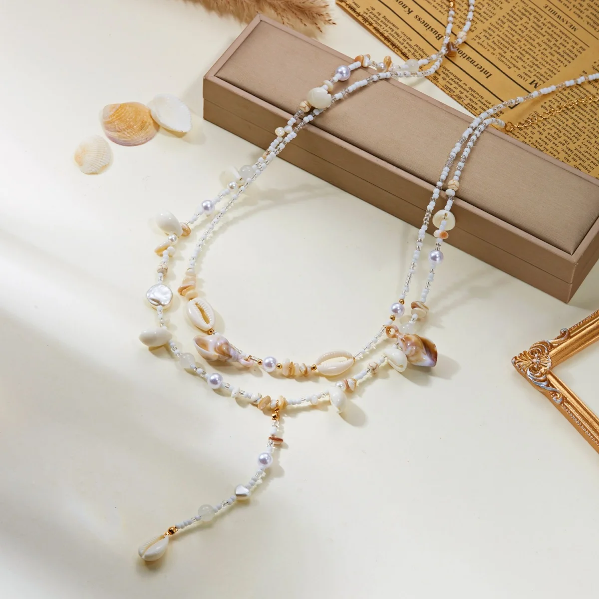 Sommerliche Strand-Taillenkette mit Muscheln, zerstoßenen Steinen und Reisperlen für Damen und Herren, doppellagige Muschel-Quasten-Bauchkette, Körperschmuck – Detail 18