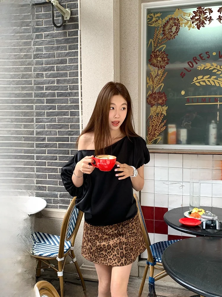 

Комплект Ranwear с леопардовым принтом: уникальная блузка с открытыми плечами и юбка, модный женский летний наряд из полиэфирного волокна