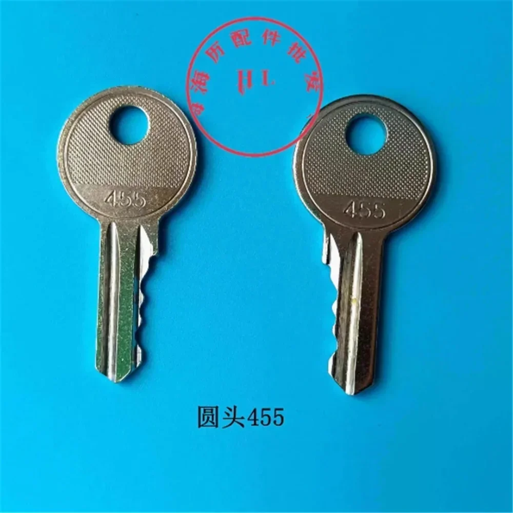 10 pz Chiave Ascensore Funzionamento ad alta quota Scissor Carrello elevatore 8R1 Dingli 3000 Zhonglian 6896 XCMG 9901 Xingbang 455 4241A 118 chiave