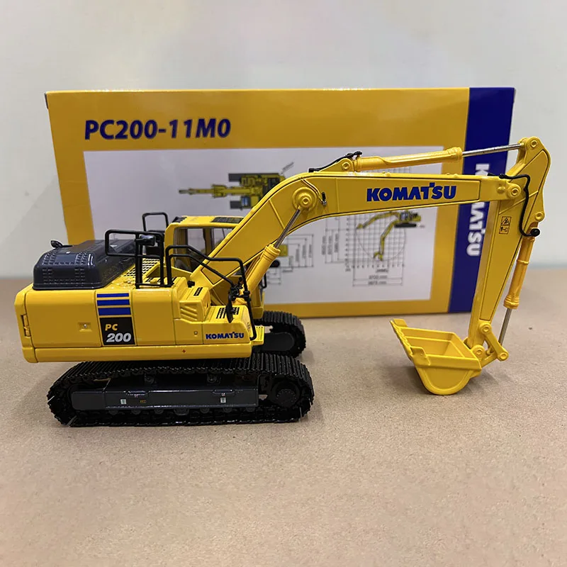 KOMATSU Diecast Alloy 1:43 Scale PC200-11M0 Excavator Construction Vehicle Model Adult Classic Toy Souvenir Gifts Static Display