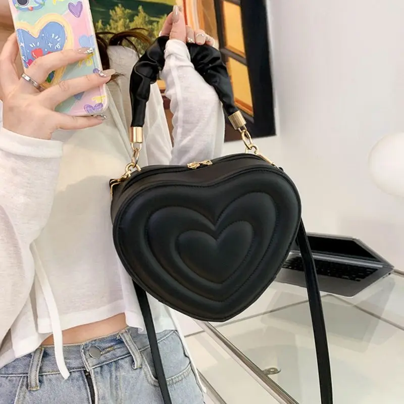 2023 Summer New Fashion Heart-shaped Shoulder Bags for Women PU Leather Female Crossbody Bags Vintage Casual Hand Bags