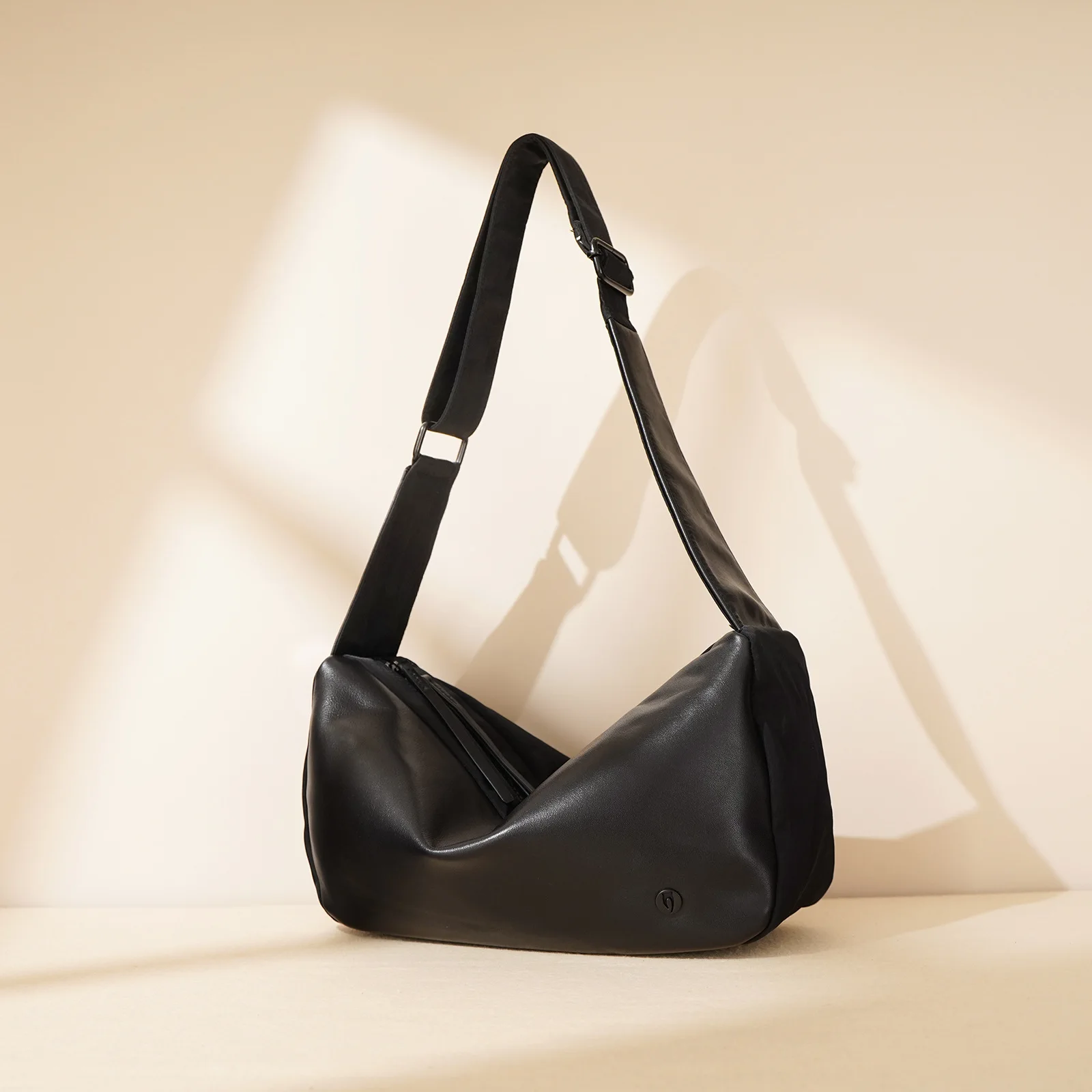 sac-a-couches-leger-pour-les-voyages-la-randonnee-les-pique-niques-les-sorties-familiales-design-pliable-gain-de-place-lorsqu'il-n'est-pas-utilise