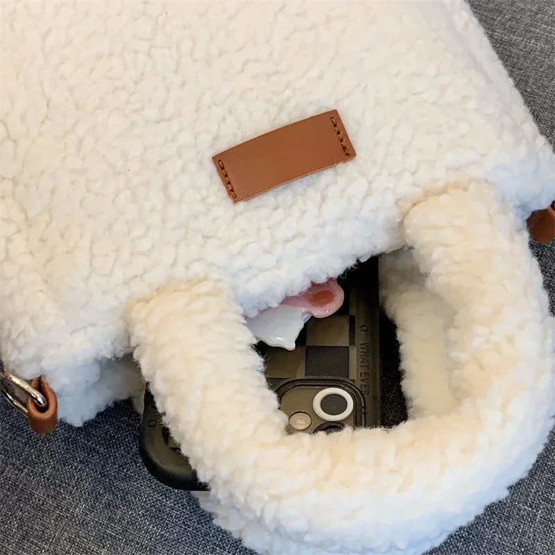 Faux Lamb Wool Women\'s Small Bucket Bags Winter Fashion Ladies Plush Shoulder Crossbody Bag Soft Furry Purse Female Handbags