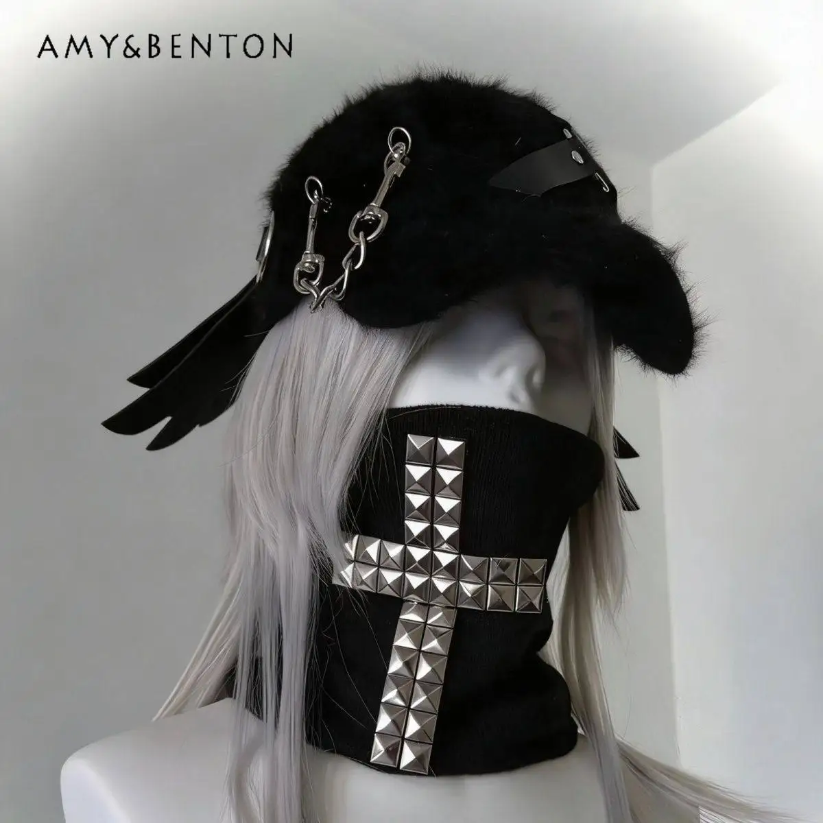 

American Dark Gothic Girl Duckbill Cap Women Sweet Cool Girl Punk Leather Wings Plush Punk Subculture Rivet Berets Caps
