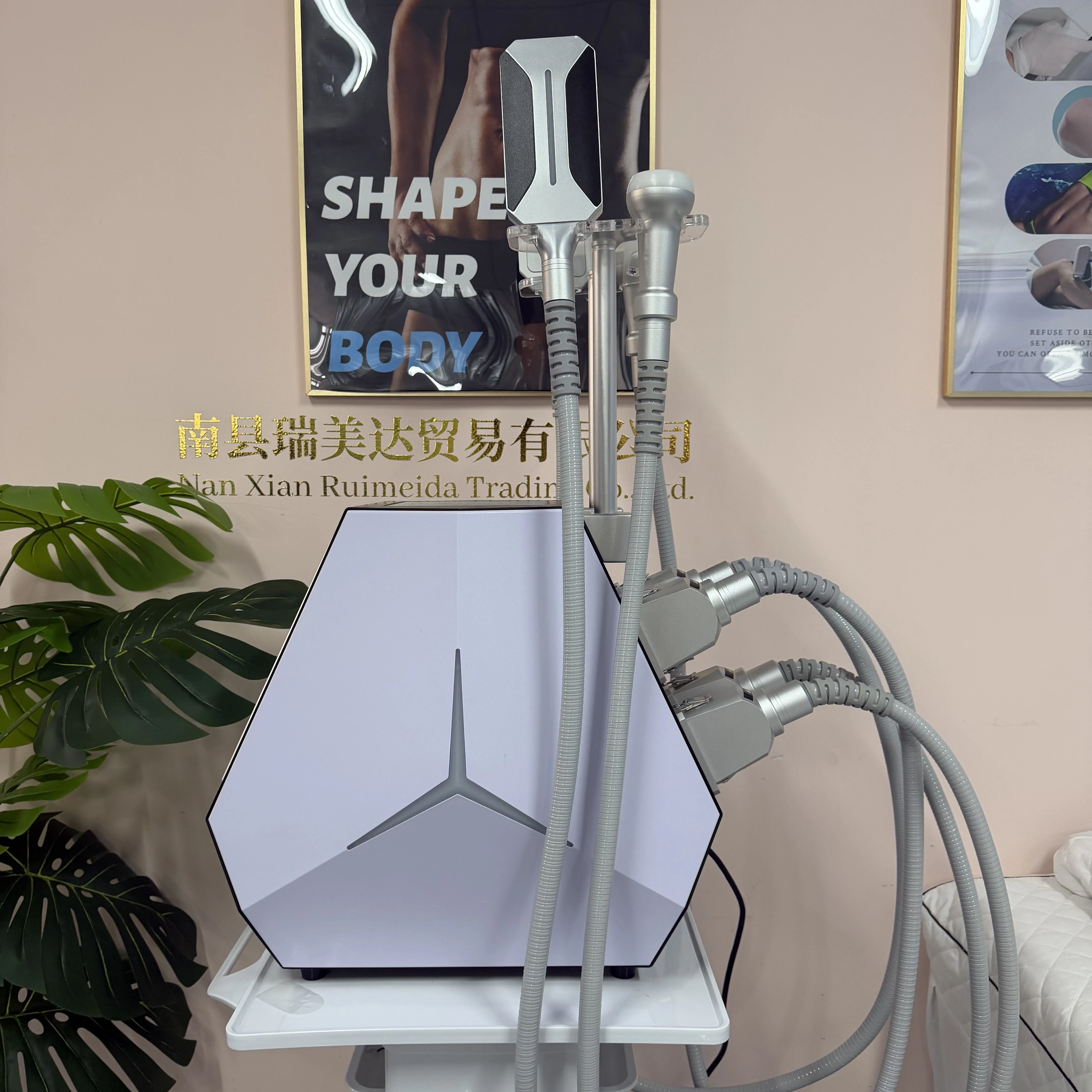 جديد الجمال كريوليبوليسيس فقدان الوزن 4 مقبض البرد EMS تردد الراديو كريوليبوليسيس آلة نحت الجسم