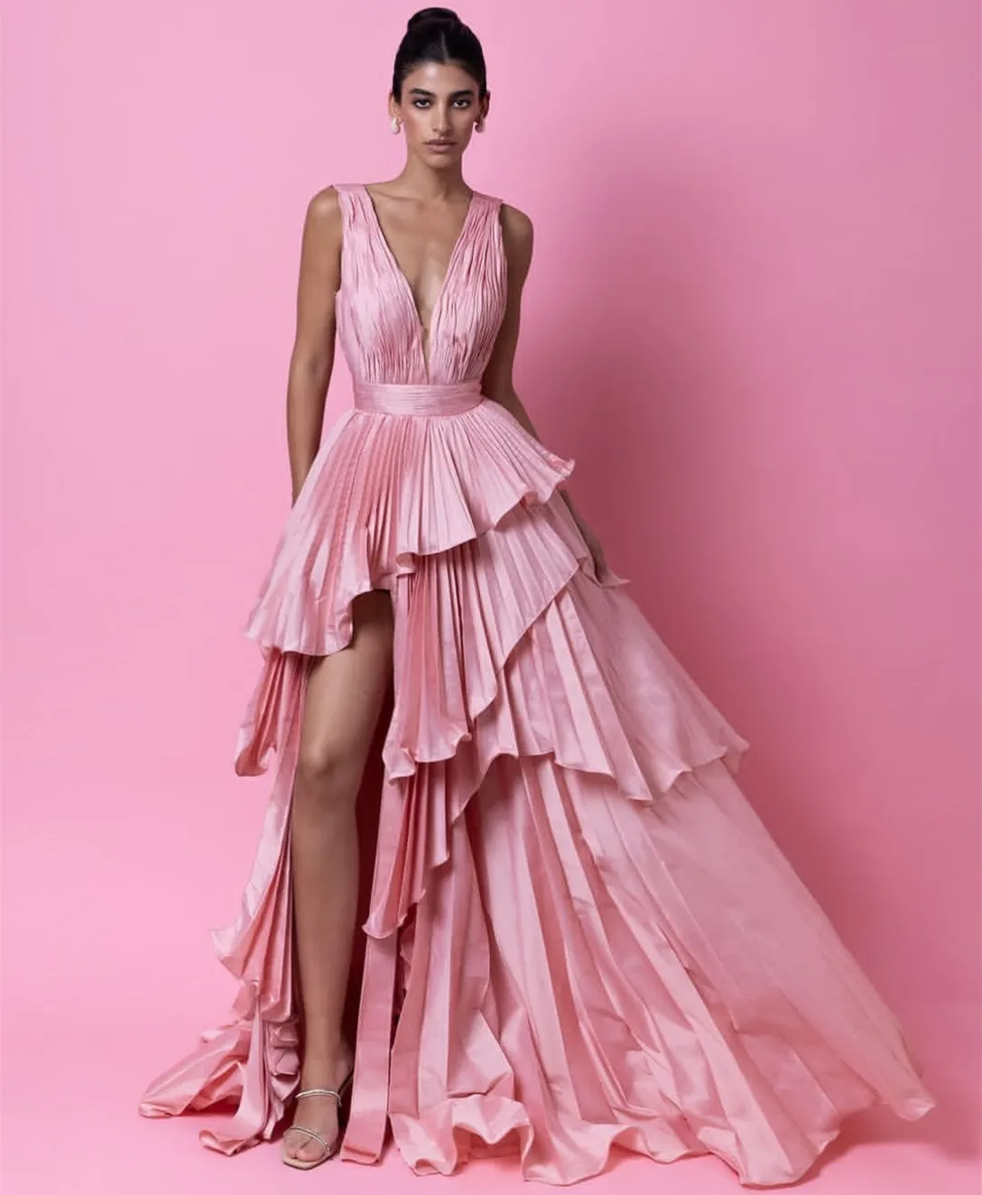 Customized Long V-Neck Evening Dresses Ruffles/Slit A-Line Taffeta فساتين الحفلة Watteau Train Prom Dress for Women