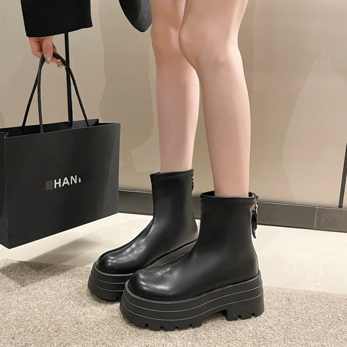 Platform Ankle Boots Women New 2024 Thick Bottom Fashion Short Boot Rounded Head Zipper Black Luxury Chunky Chelsea Boots Female