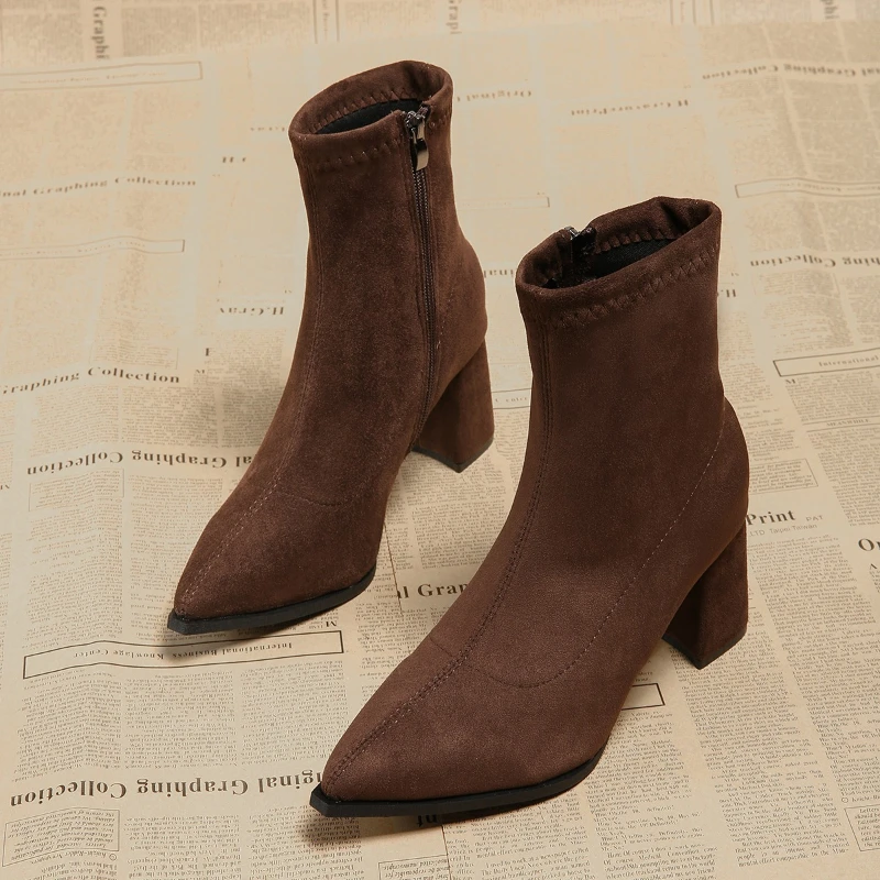 Flat-bottomed Thick-soled Pointed-toe Side-zip Fashion Versatile Comfortable Anti-slip Breathable Fashion Women's Short Boots