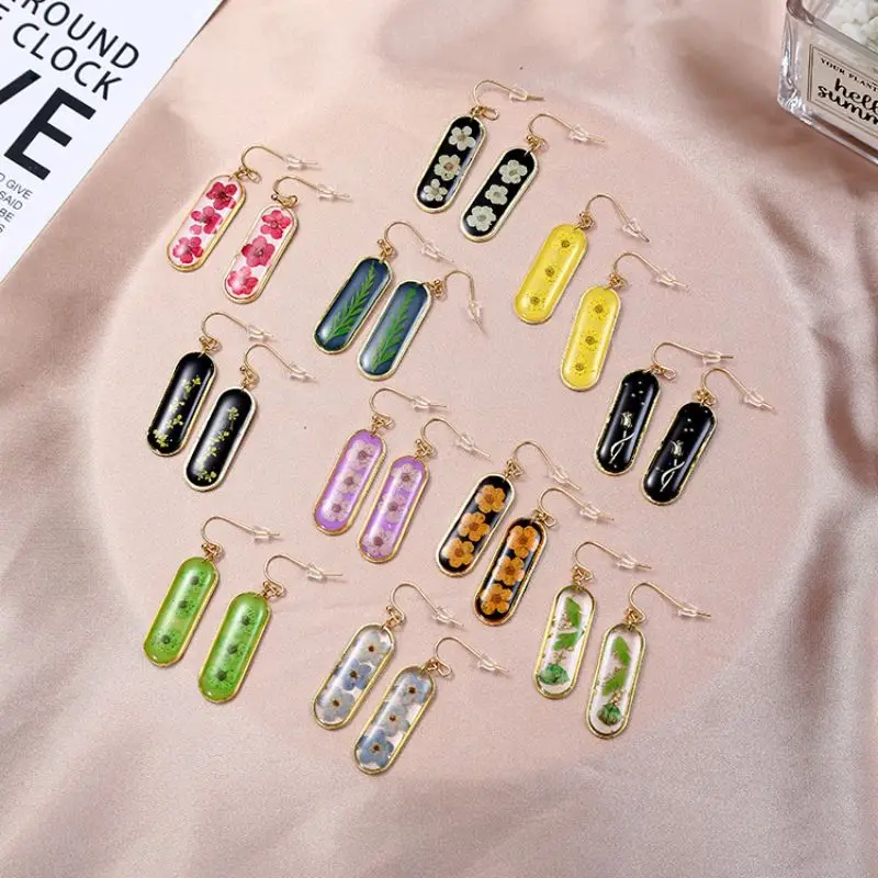 Elegant Pressed Flower Earring For Women Sweet Real Flower Natural Earrings Creative Handmaking Epoxy Resin Flower Earrings 2024