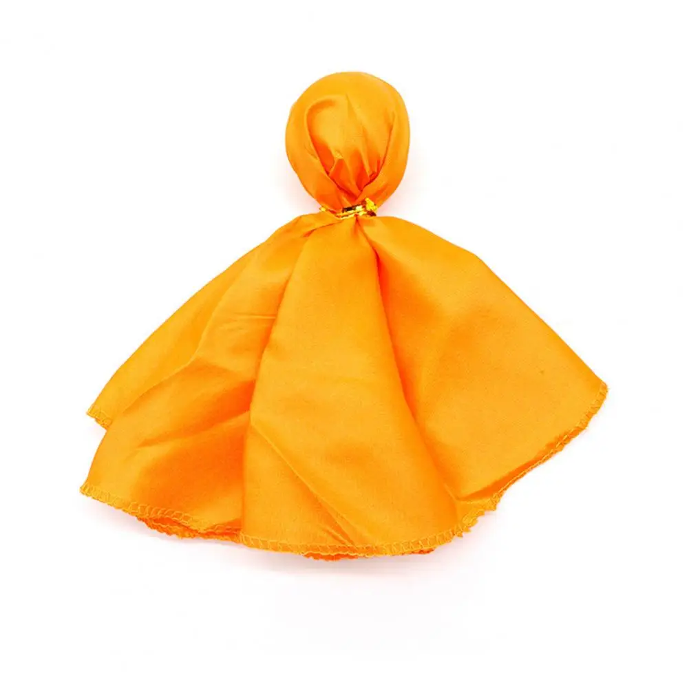 كرة القدم عقوبة العلم اليد الراحة لكرة القدم عقوبة العلم لافتة للنظر كرة القدم الدعائم الأمريكية لعبة كرة القدم رمي العلم