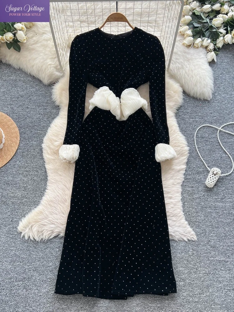 フランス風レトロベルベットカットアウトドレス レディース ブラックロングガウン スパンコールメッシュパッチワーク スリムフィット バックフェザーディテール ファー付き袖ドレス
